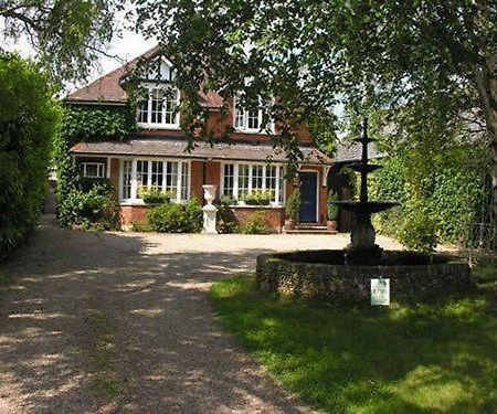 Frasers Battlesbridge Exterior photo